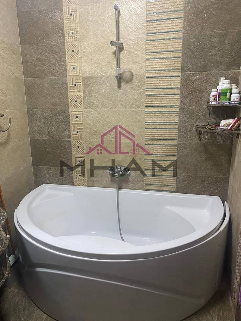 24 photo_5852542284480580682_y. jpg