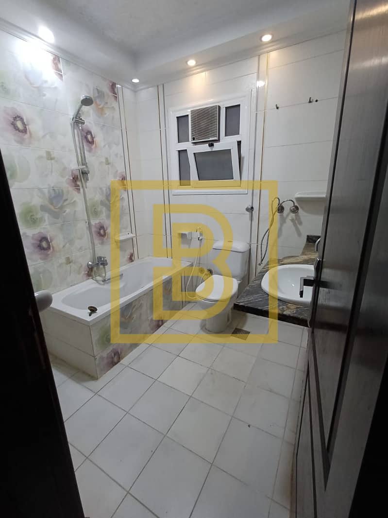 6 WhatsApp Image 2025-11-27 at 12.34. 59_0df57586. jpg