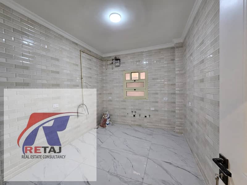 13 WhatsApp Image 2025-11-27 at 13.25. 05. jpeg