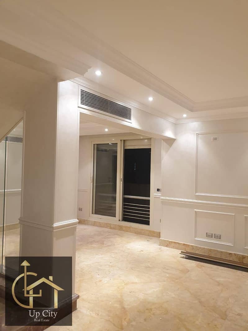 15 810660e5-1a98-4802-82b3-a283201f749a. jpg