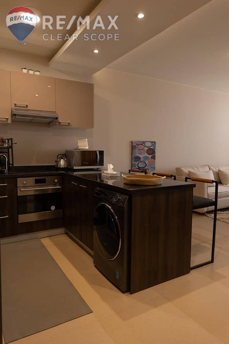 6 06c89458-c5da-4fe4-b491-f4c0b3a15402. jpeg