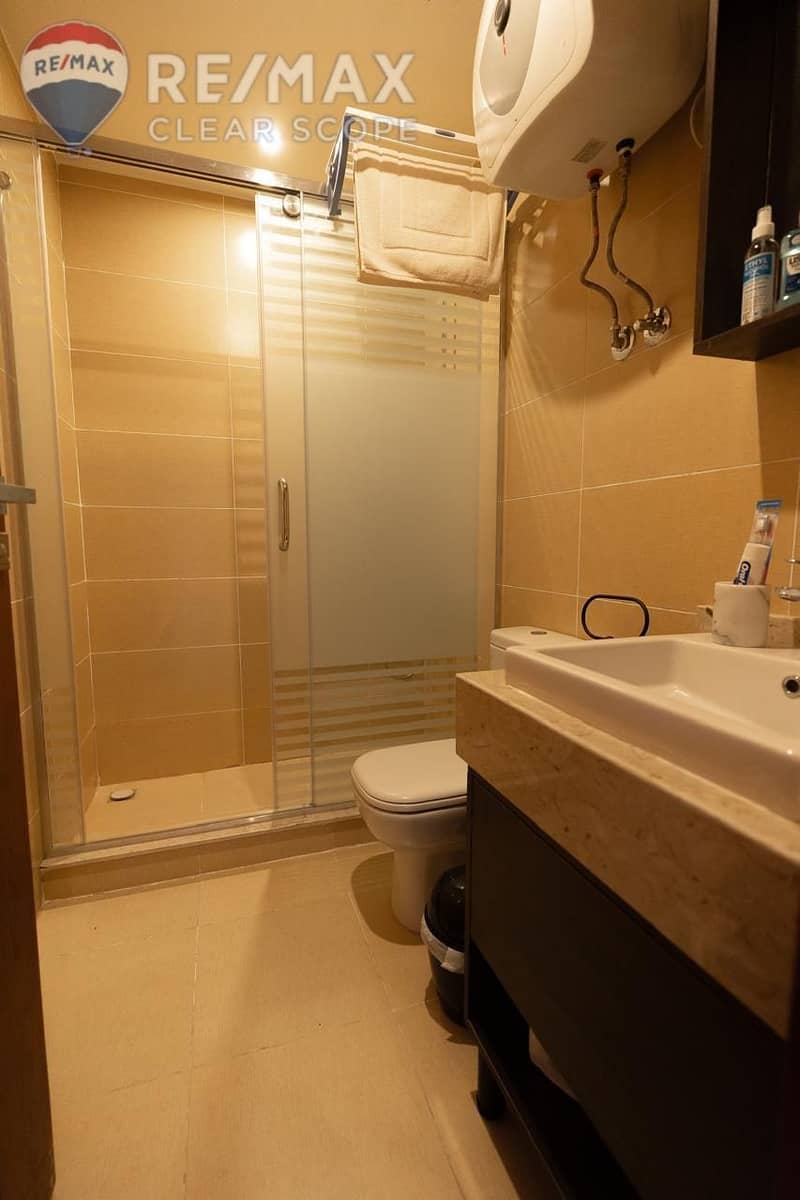 7 8f21cc9e-76d4-47a6-8581-1e3a43e07a5b. jpeg