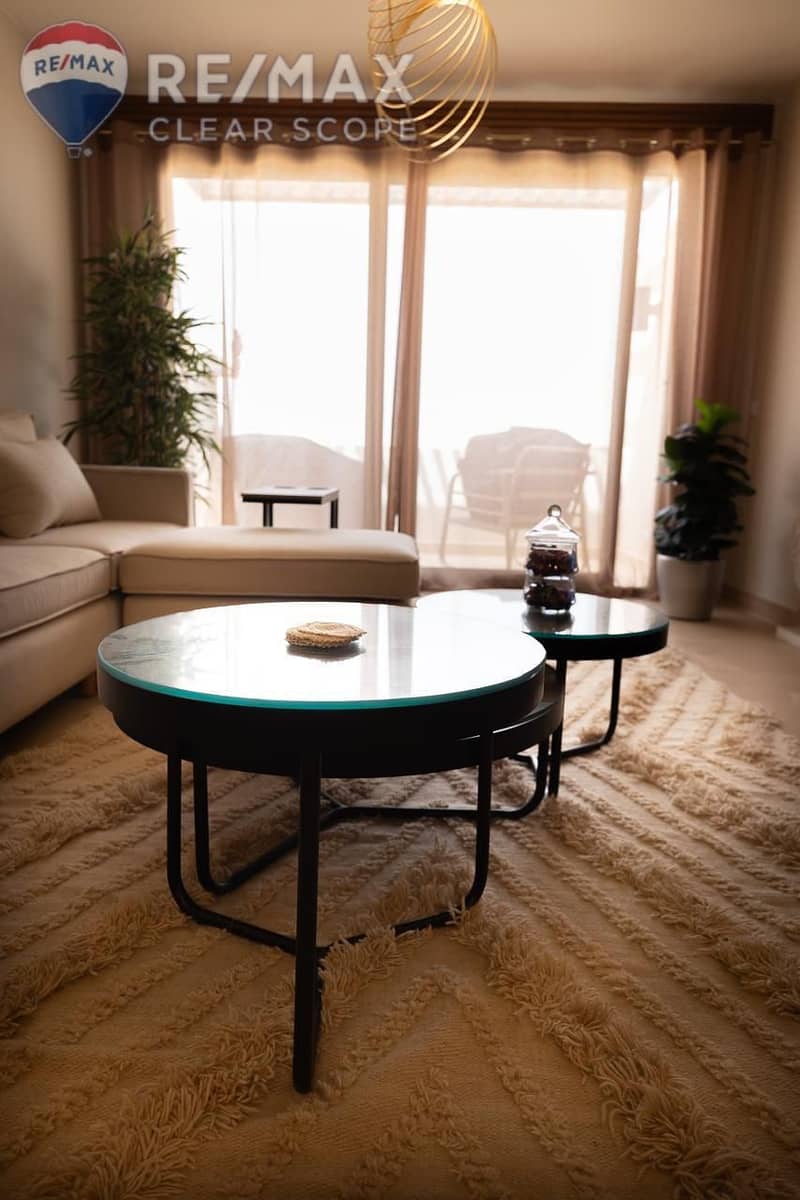 9 565b61c7-480e-40a4-aae6-2ec97b9ae830. jpeg