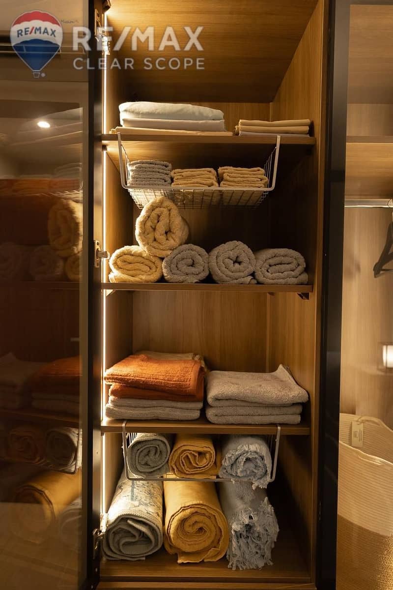 20 fdf04a38-fadd-4659-8939-7745cf21f8d5. jpeg