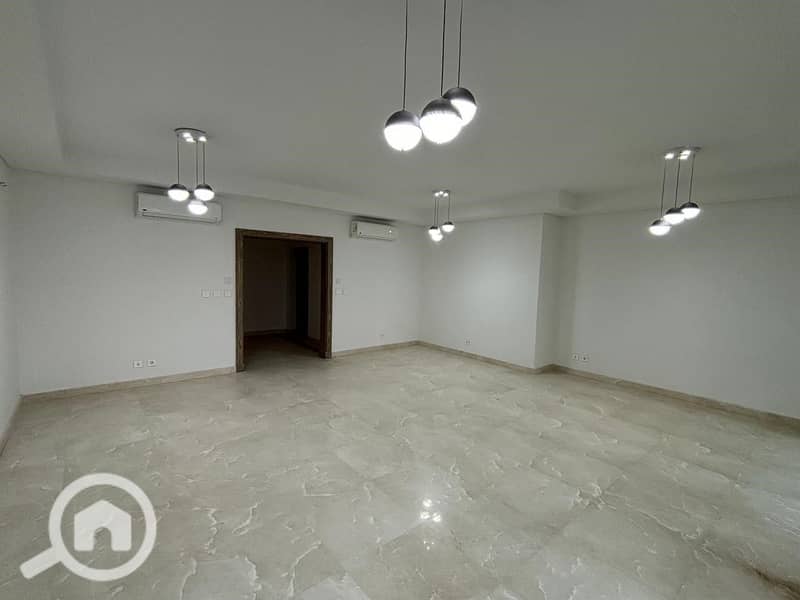 2 b42d0f3d-9b09-4ea9-9941-a027dc4eec98. jpg