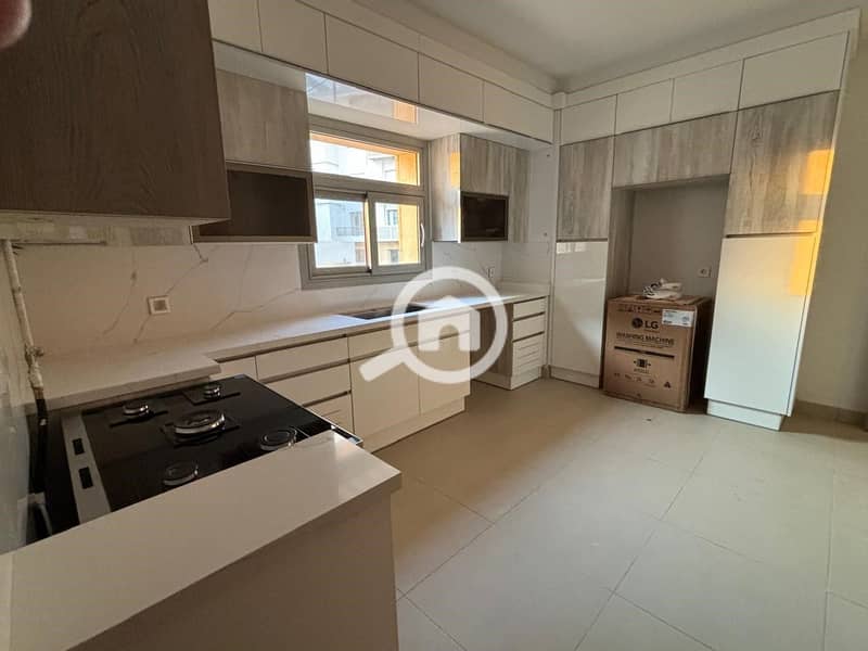 9 f2829ffa-87f0-4b32-ba6b-cea72997b022. jpg