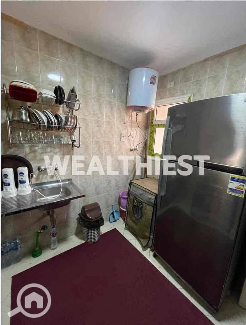 9 b8968325-2507-4e16-9575-fc927440678d. jpg