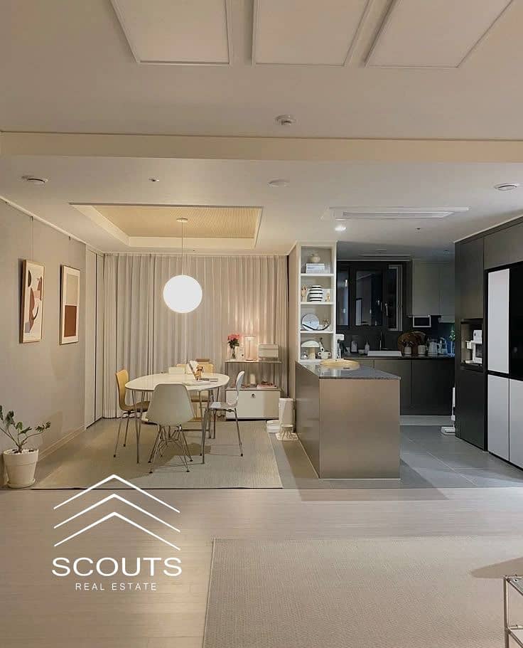 4 9cf3e1d7-ecef-4983-a021-7ab0698e8497. jpeg