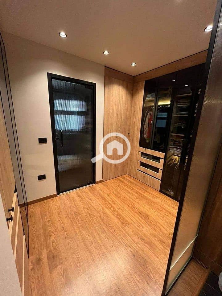 6 53HjXeDd7eFvoIpKFdUOmQNkTs5VRyPld9EbR0ux. jpeg