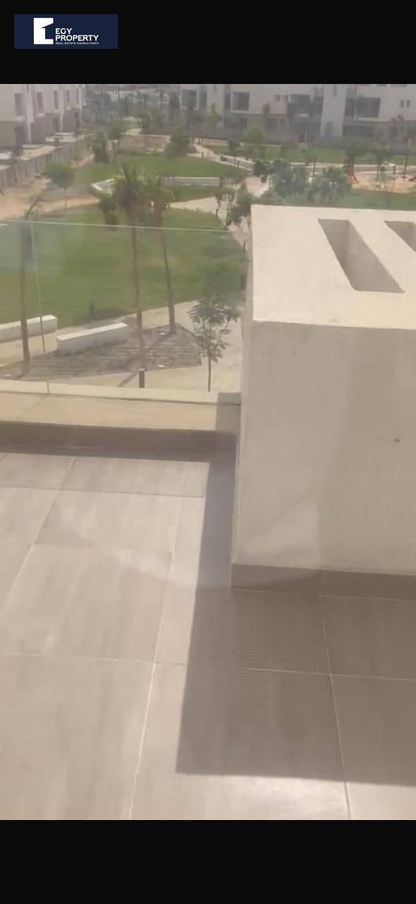 2 _files_61f7aa66-6ebd-461d-8847-4d25f1a292db. jpeg