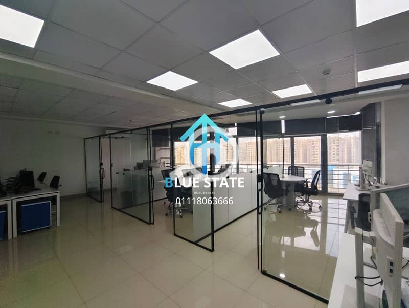 3 01118063666 (31). png