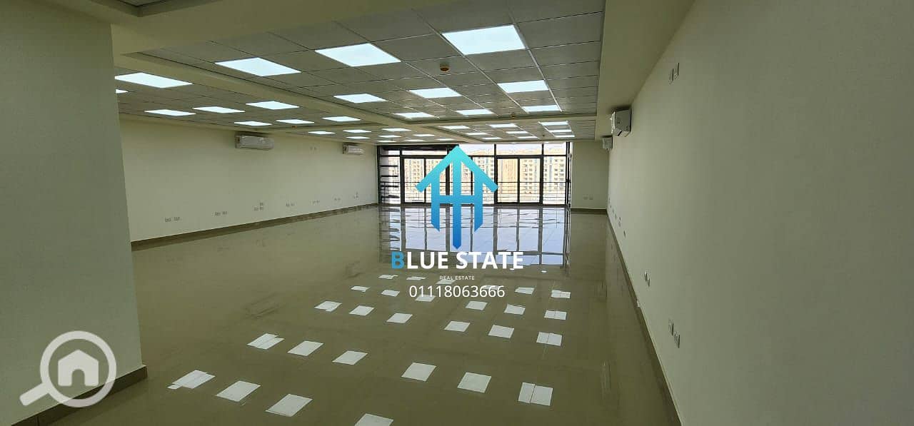 6 01118063666 (38). png