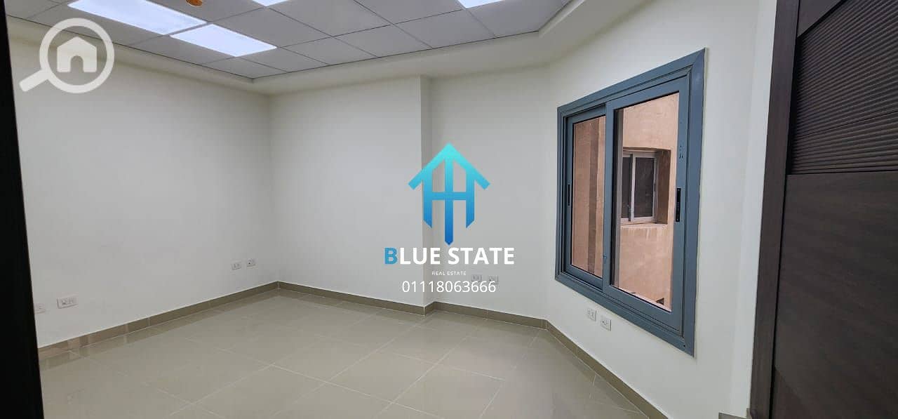 8 01118063666 (35). png