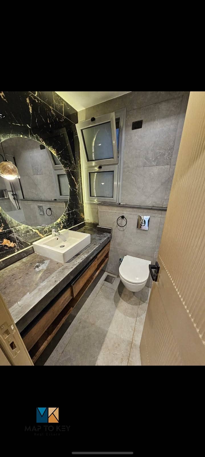 6 e687492b-9584-49b7-8c07-8981a74ec05d. jpg