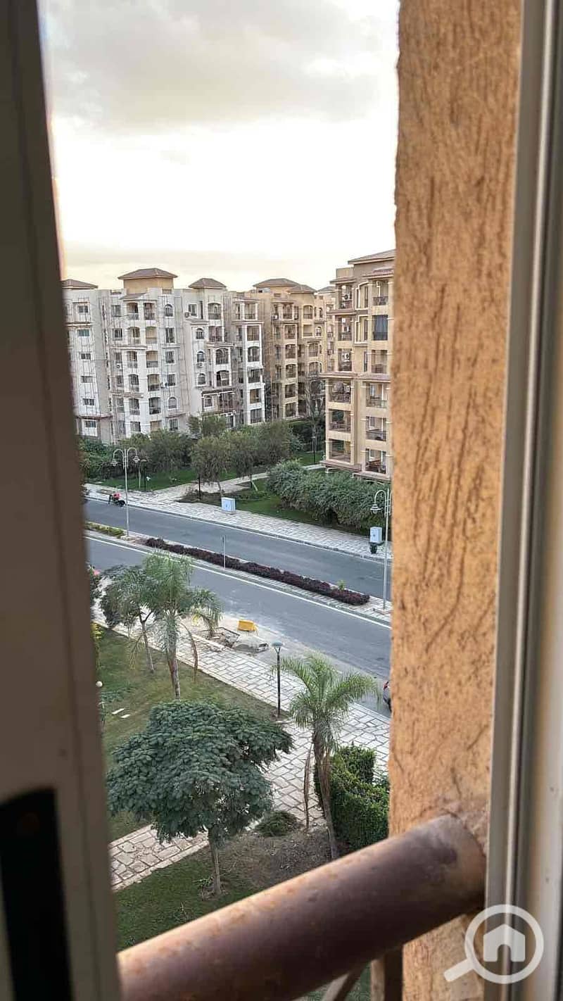 15 00ff761f-0f80-42ee-97e2-a6342d25f964. jpg