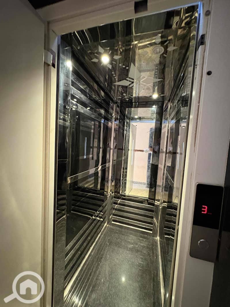 8 9d9ca94b-f63b-4e3f-aeea-091cdd7f066d. jpg