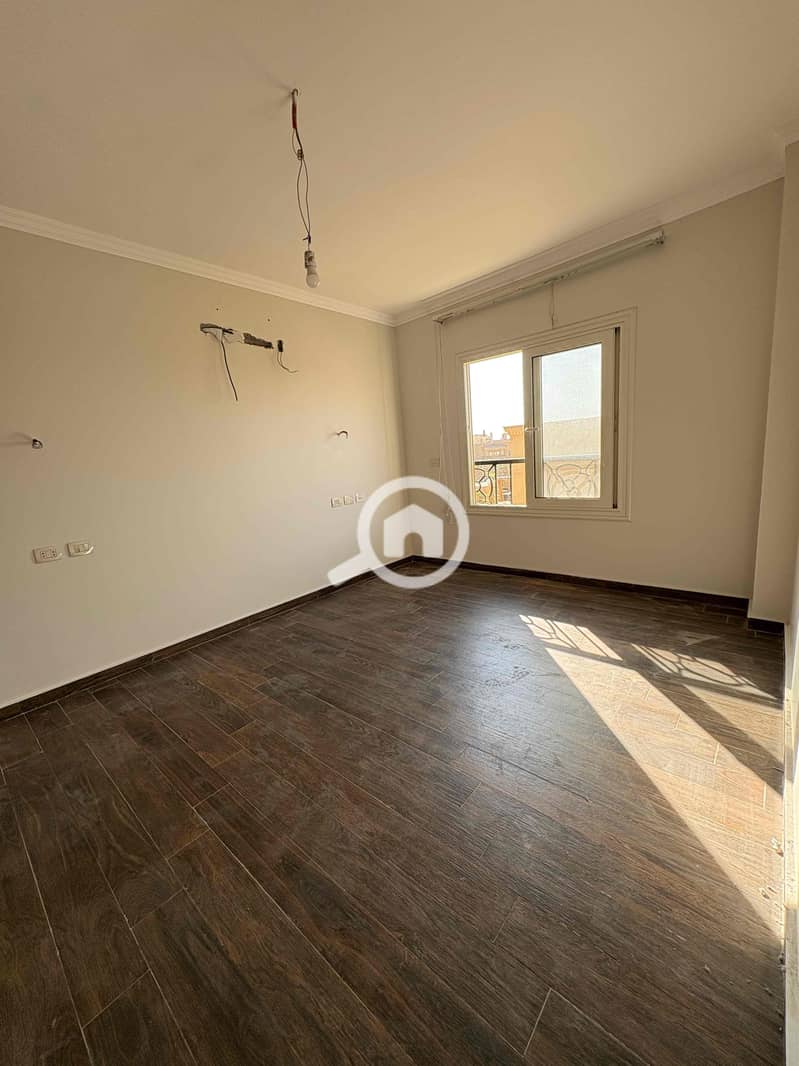 9 521ae384-3260-4dde-865f-65800bf20210. jpg