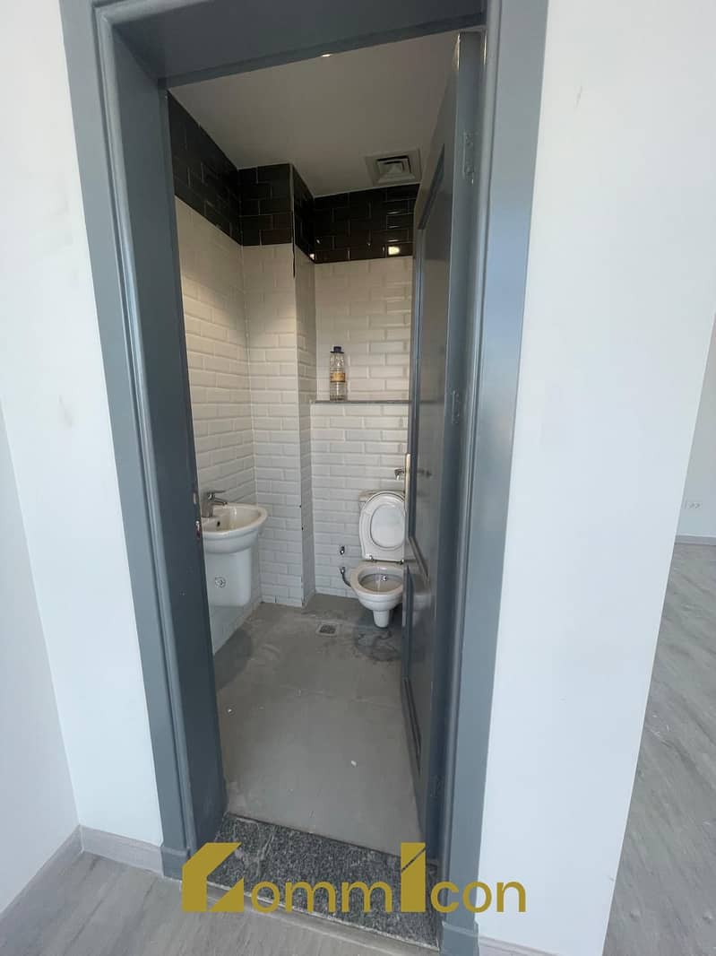 12 WhatsApp Image 2025-11-27 at 2.49. 11 PM (2). jpeg