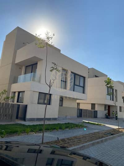 فیلا 4 غرف نوم للايجار في مدينة الشروق، القاهرة - IMG-20250122-WA0089. jpg