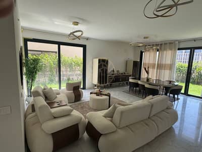 فیلا 4 غرف نوم للايجار في مدينة الشروق، القاهرة - IMG-20251126-WA0041. jpg