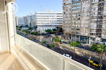 فلیٹ 3 غرف نوم للايجار في سموحة، الإسكندرية - 1. jpg