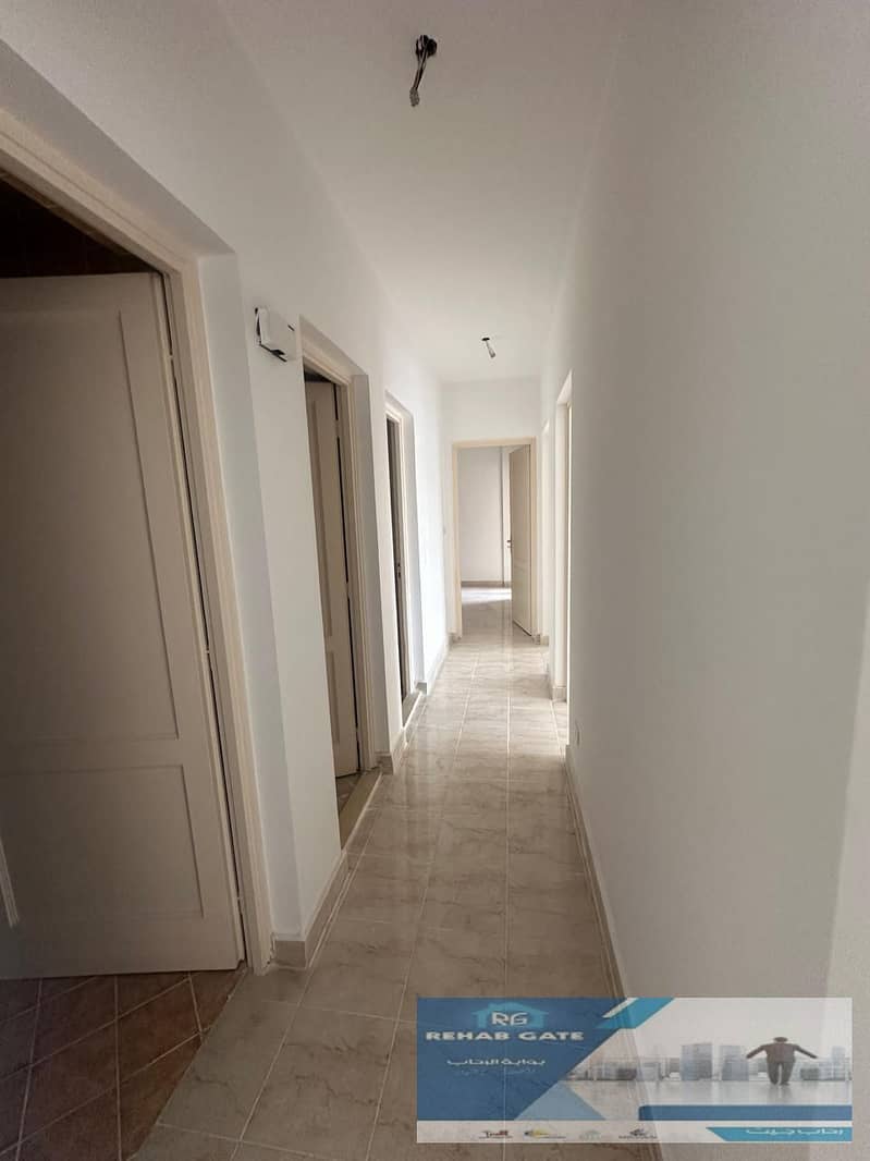 8 f8971bd8-04ba-4eaa-91fb-7eb403b1449c. jpg