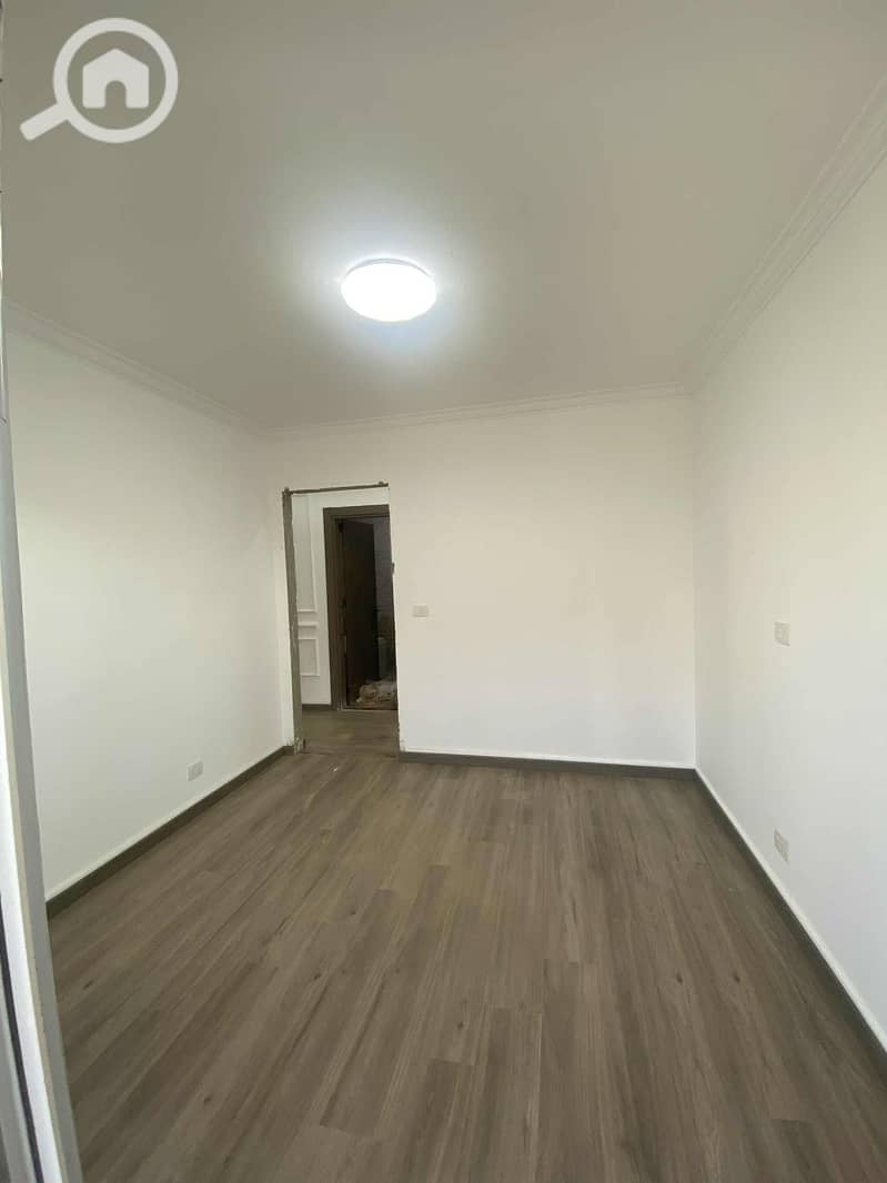 5 WhatsApp Image 2025-10-25 at 15.40. 58_51931560. jpg