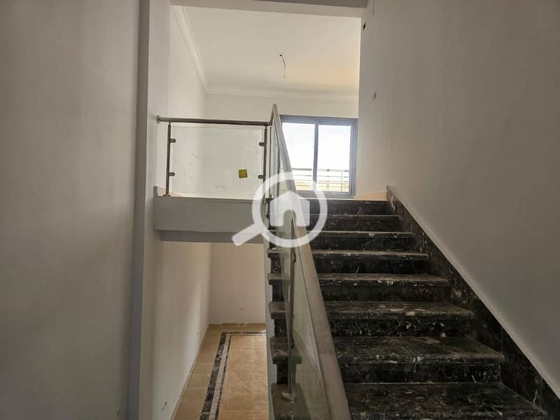 10 d6b4696d-6306-4db3-b1b0-90bae77e0b81. jpg