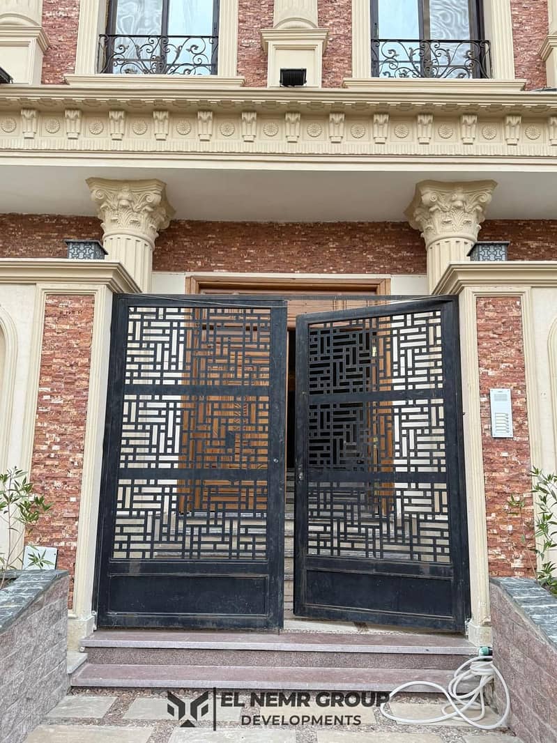 10 cd469d6e-4b90-4836-9d61-d0d98a3aa4c6. jpg