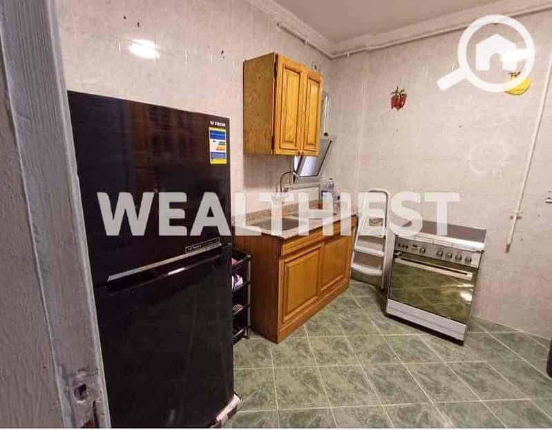 12 0ae9b250-8117-4651-973f-2e706c84dd0e. jpg