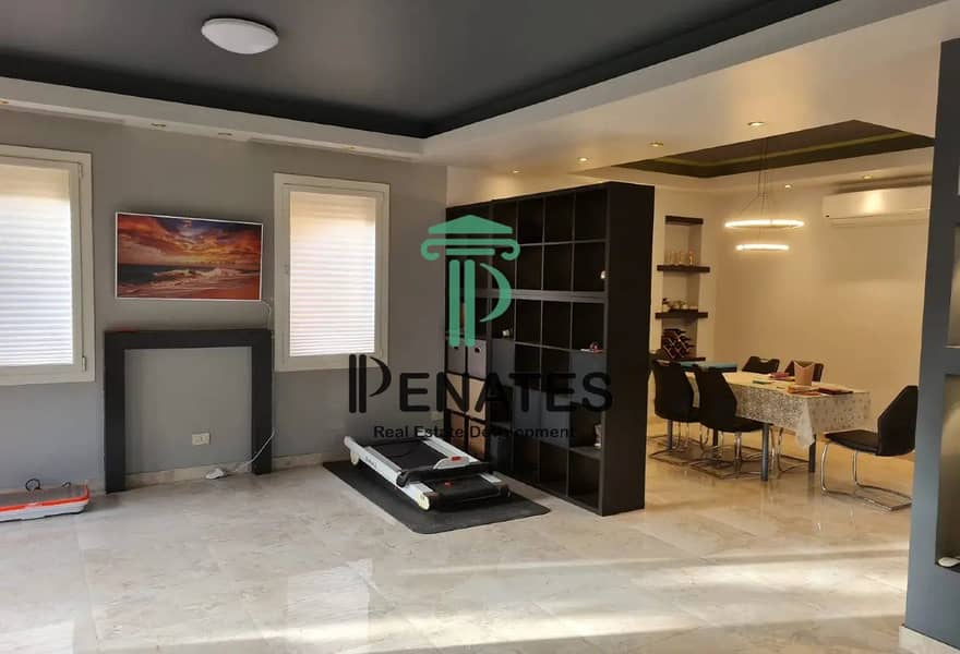 2 8323149-700b2o (Copy). jpg