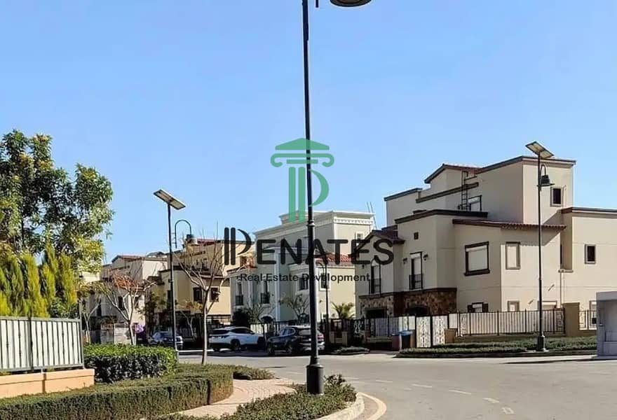 10 8176135-2acb3o (Copy). jpg