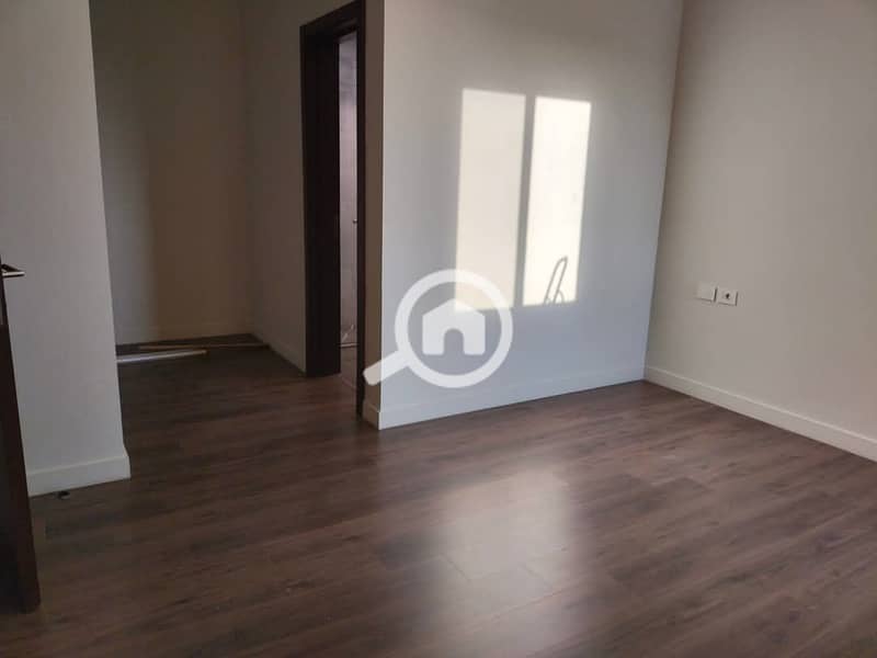 5 WhatsApp Image 2024-12-18 at 1.27. 44 PM (1). jpeg