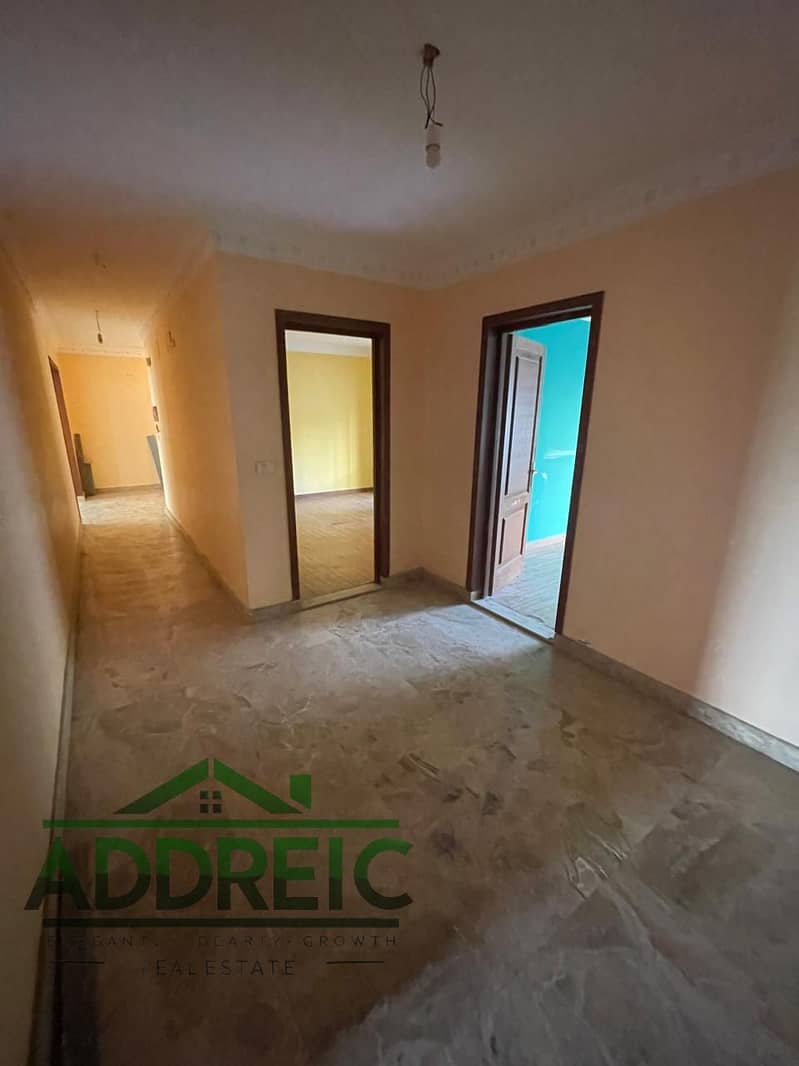 8 715da852-24aa-4d24-a9c4-bed5b0f3ebb0. jpeg