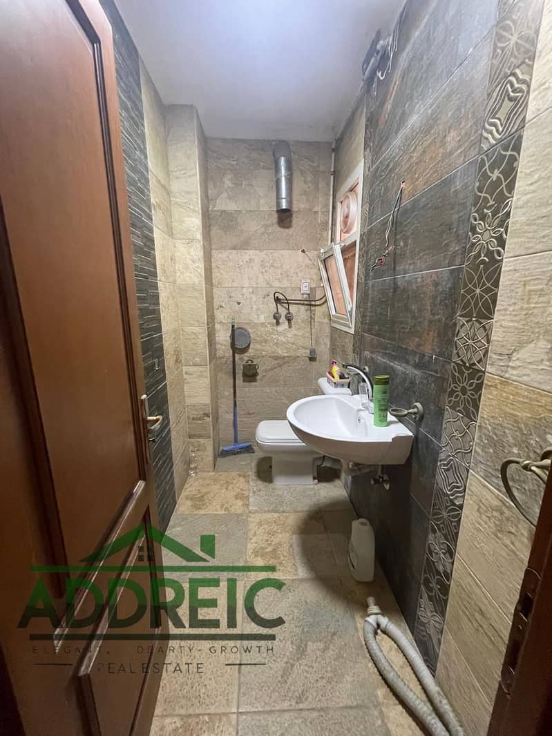 16 8029af7a-b4f4-471f-86c1-a54fcc7f3708. jpeg