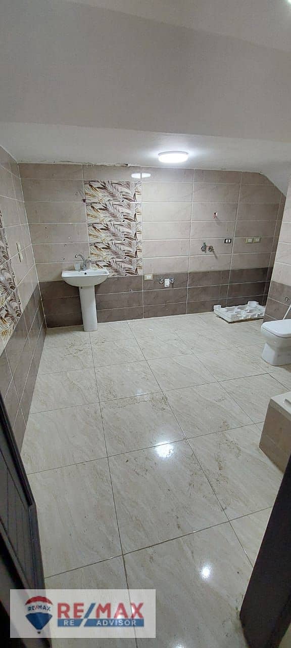 4 WhatsApp Image 2025-11-26 at 10.20. 48 PM (1). jpeg