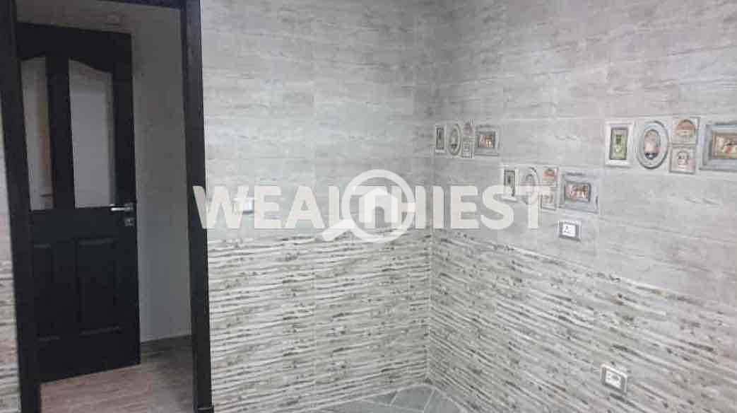 5 79f853dd-3375-4332-9e78-a4b388e56bad. jpg