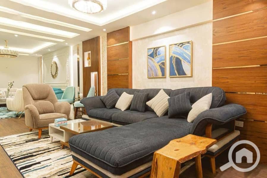 6 a2b4d7b1-2867-436f-a6f2-b8cd1f2e9988. jpg