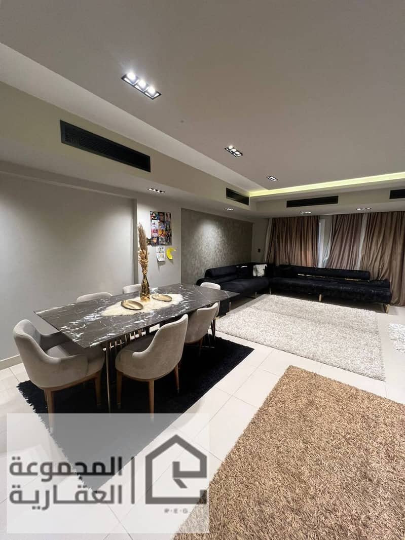 5 ca03a70e-da3d-4f93-88d2-c7b32dc79dfe. jpg