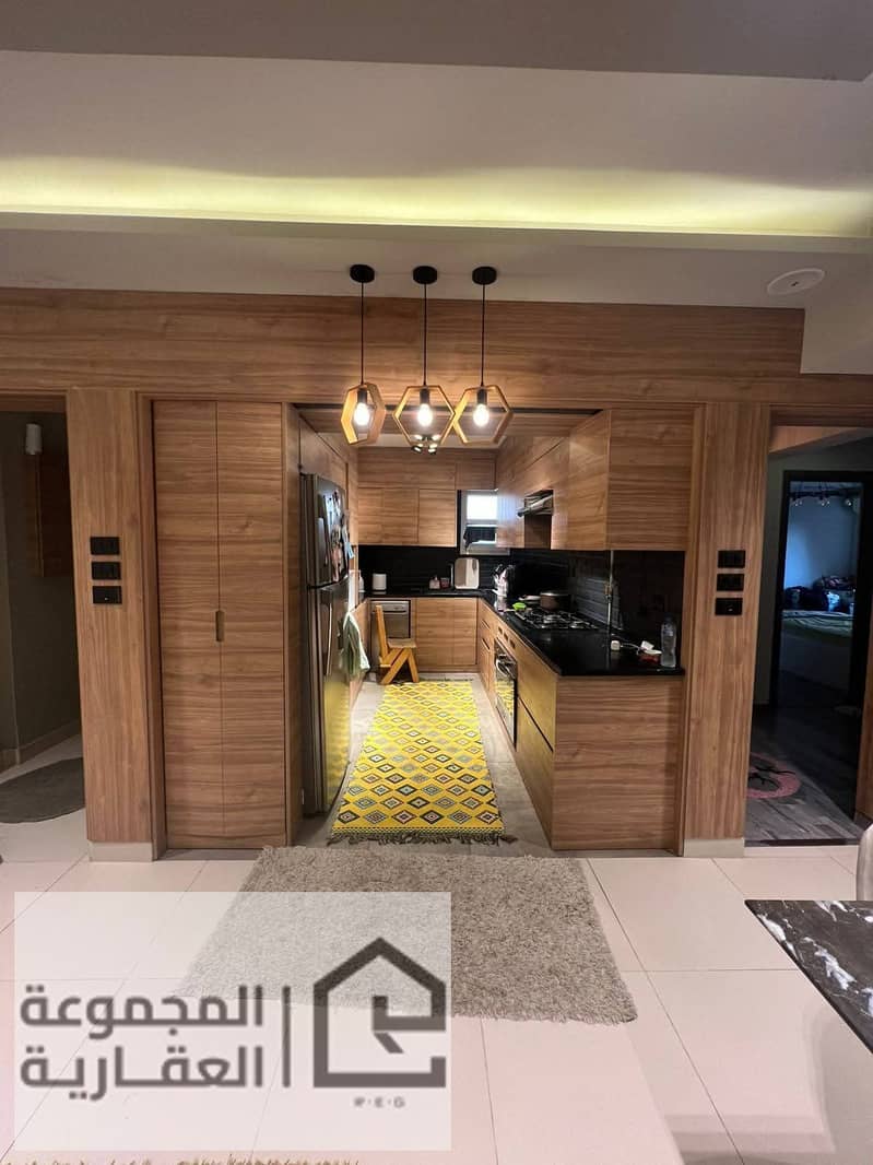 6 82b2c2d2-e284-47e0-88ff-b892e987844a. jpg