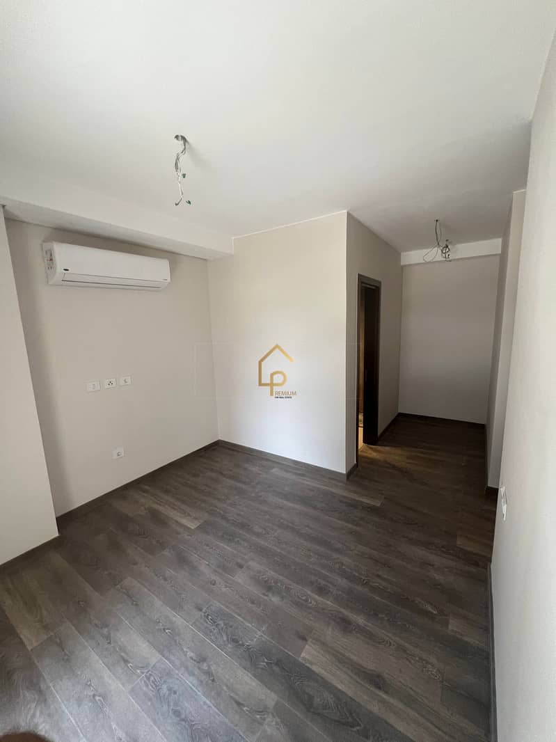 11 WhatsApp Image 2025-03-03 at 11.00. 34 PM. jpeg