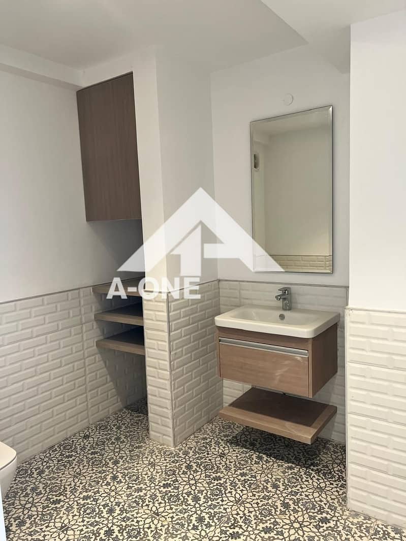 10 b452d895-6122-4b3e-be2b-c6da416fe086. jpg