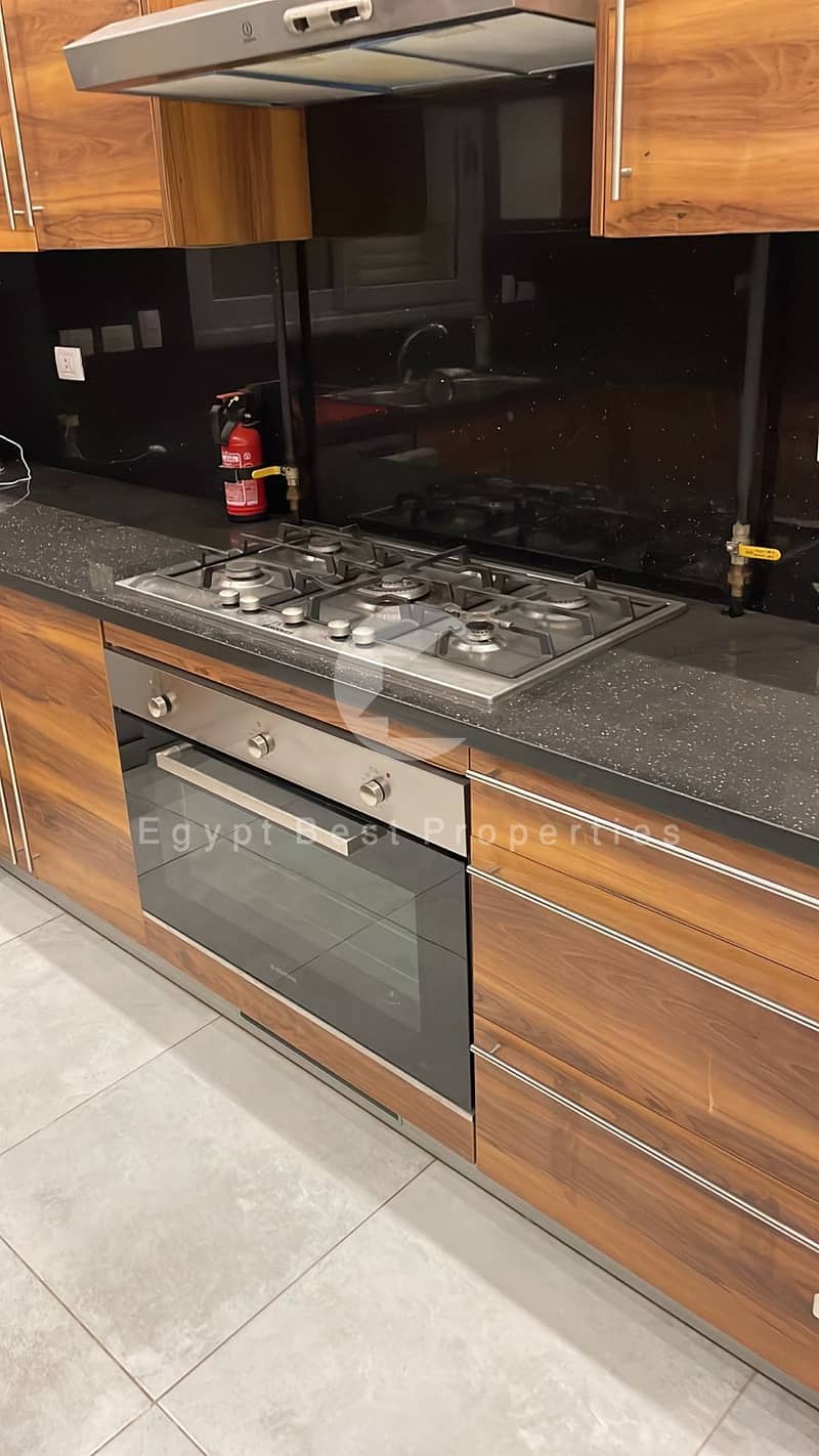 12 WhatsApp Image 2025-10-07 at 18.16. 04_e8bb1137. jpg