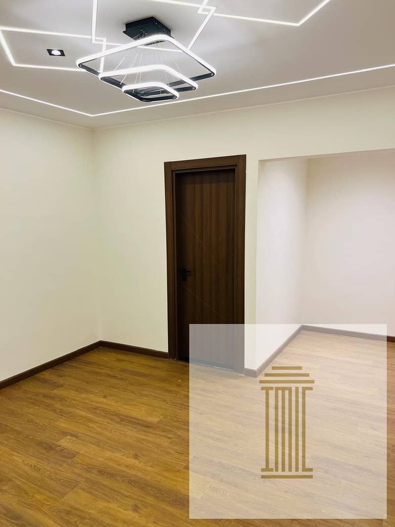 29 WhatsApp Image 2025-11-25 at 4.58. 15 PM. jpeg