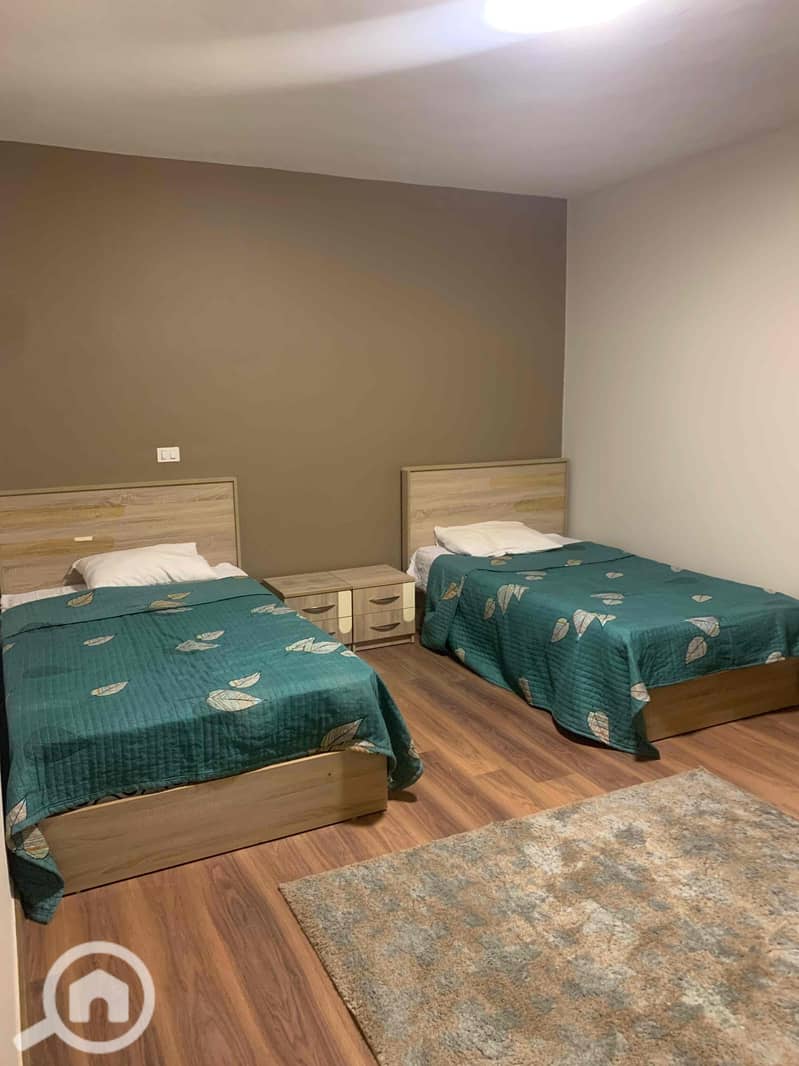 4 17f4859a-80fd-4f84-a046-3406671ff108. jpg