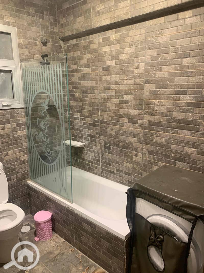 7 ce0b22fe-3800-4428-b445-24db47e65d9d. jpg