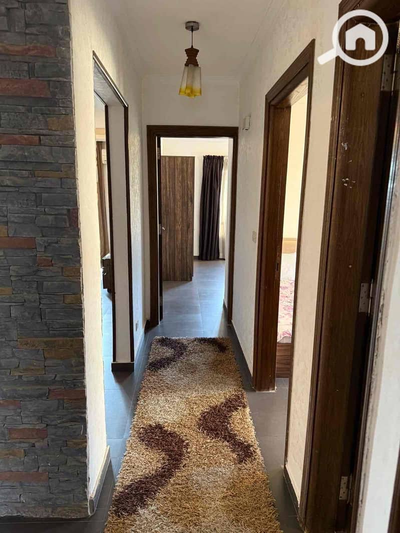 5 eb8ff638-22e6-40ef-8b5b-7a1c4957d103. jpg