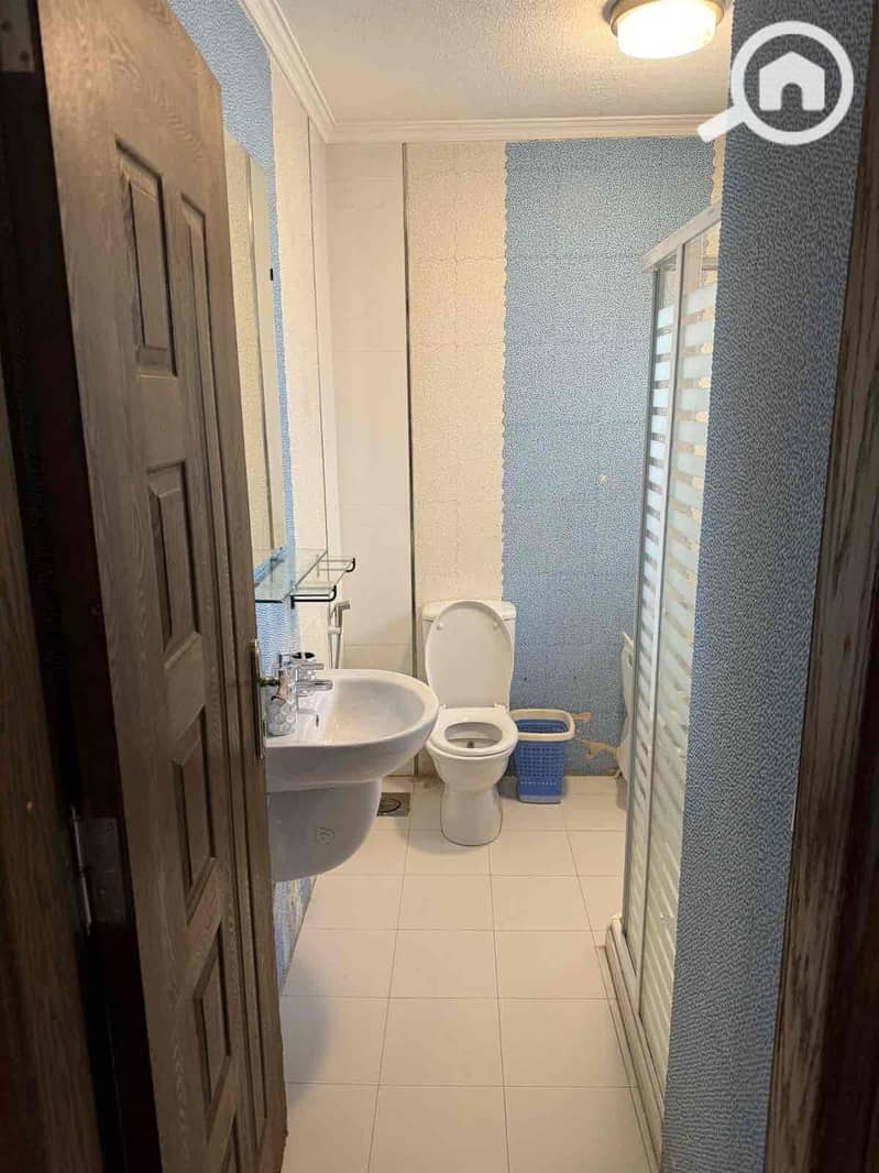 10 1fd478f0-8aea-4d4b-97c3-4478d5ae221d. jpg