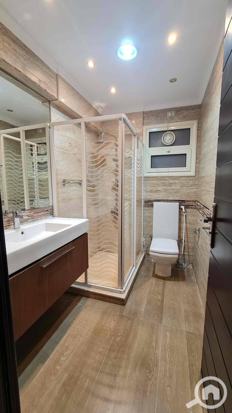 7 9926c5a2-55b1-4354-a9dc-3fabcf504c93. jpg