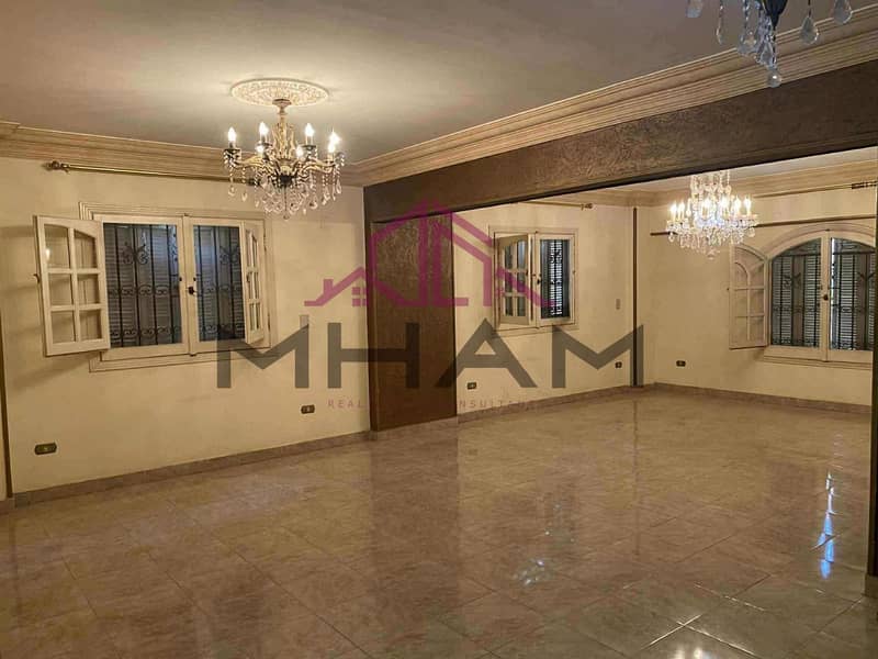 3 photo_5852498011957693570_y. jpg